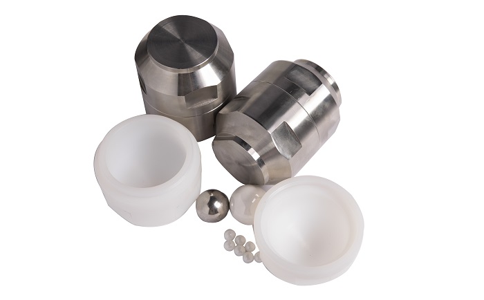 不同材质球磨罐